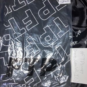 FTP ALL OVER OUTLINE TEE